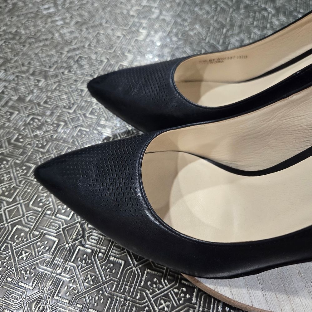 🐢 Cole Haan Antoinette Grand Pump 4" heel size 10.5 Exceptional condtion. - Picture 10 of 17